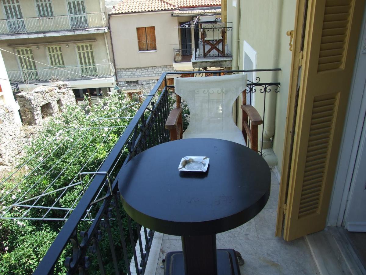 Nafpaktos Studio In Port Ιι Exteriör bild